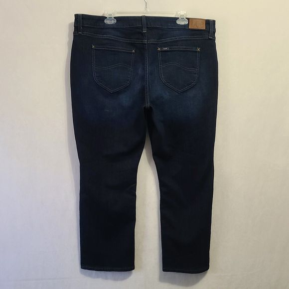 Lee Plus Size Jeans Women's Size 20P Regular Fit Straight Leg Mid Rise Blue - Picture 7 of 14